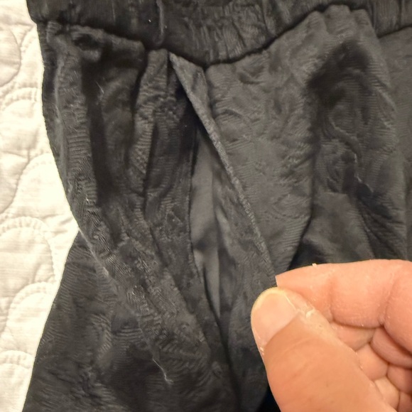 J. Crew Black Cotton 100% Cotton Shorts 6 with side pockets - Picture 7 of 9